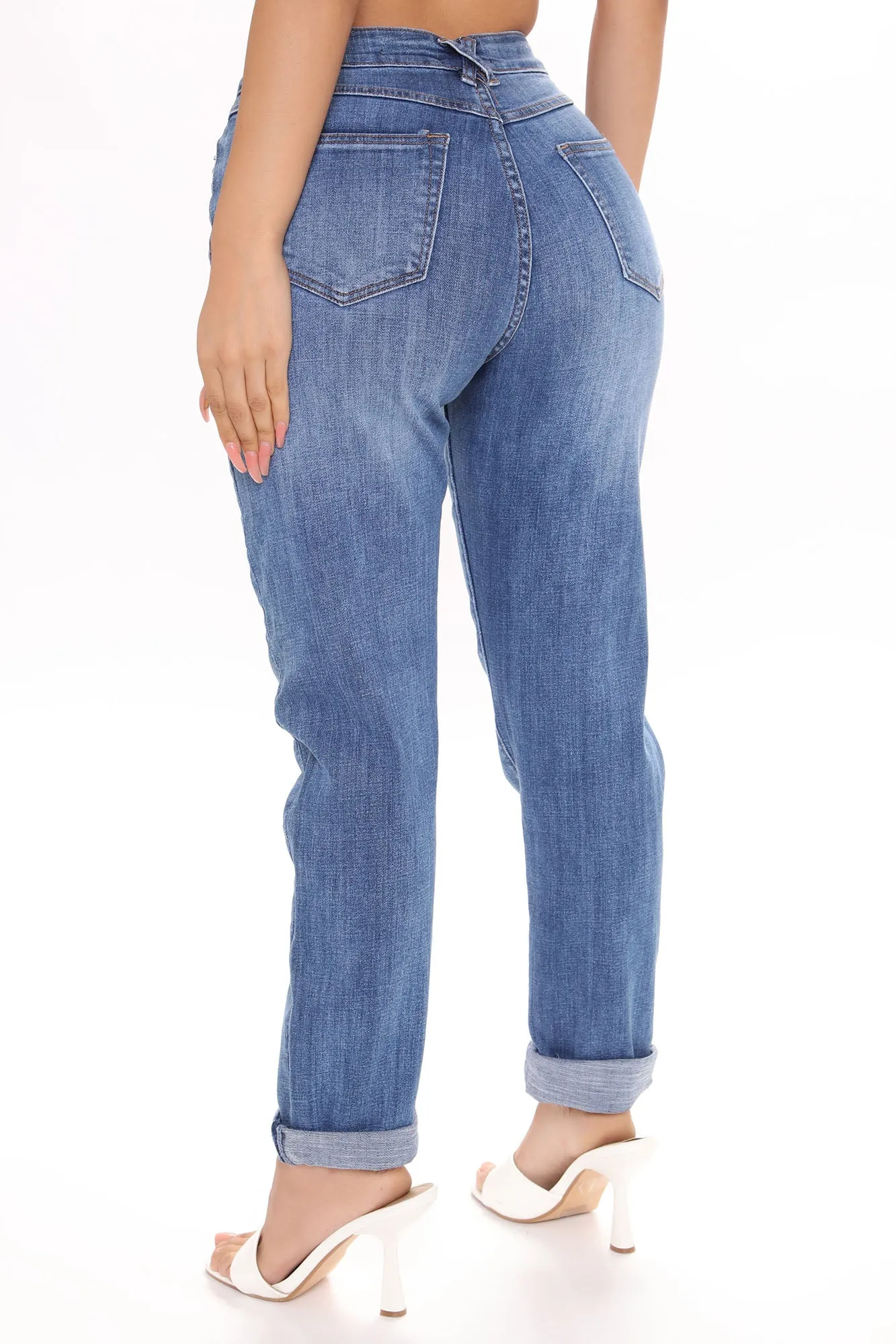 Anya Cuffed Mom Jeans - Medium Blue Wash