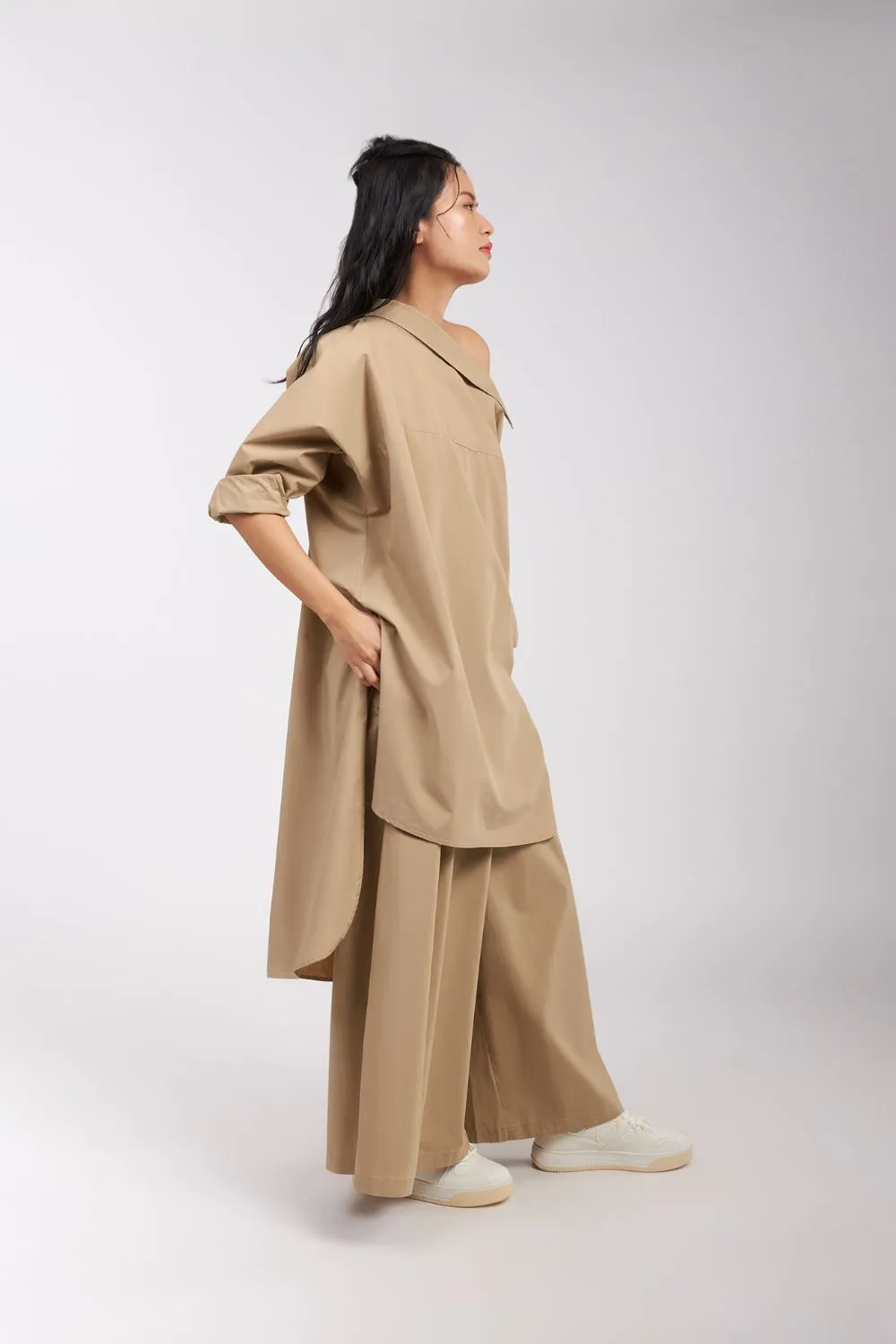 BOAT NECK HIGH-LOW TOP