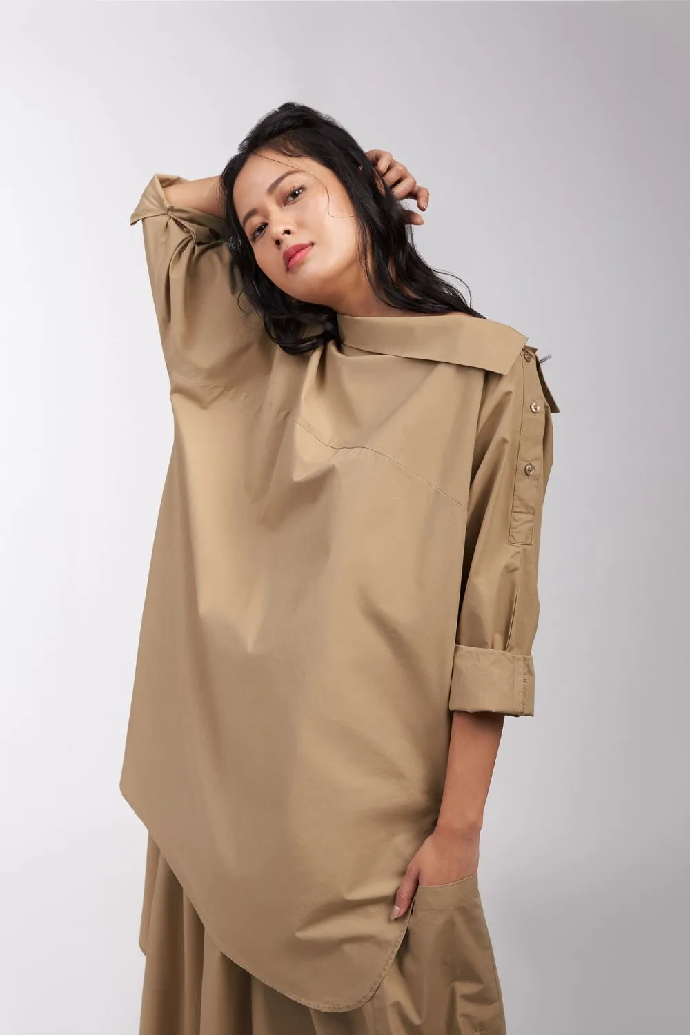 BOAT NECK HIGH-LOW TOP