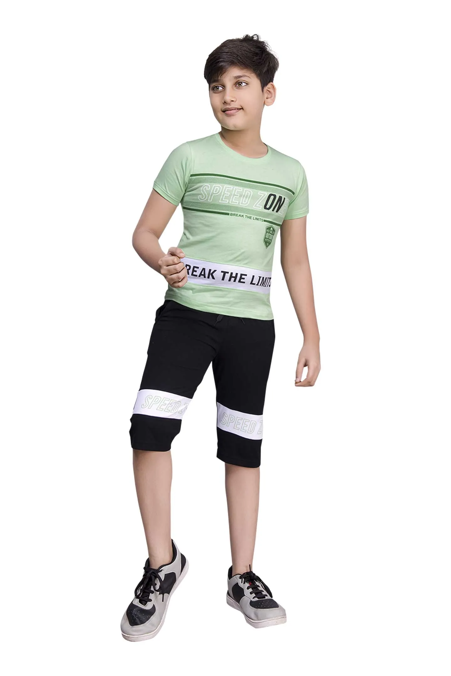 Boys Round Neck Tees With 3/4 Pant - Sixer