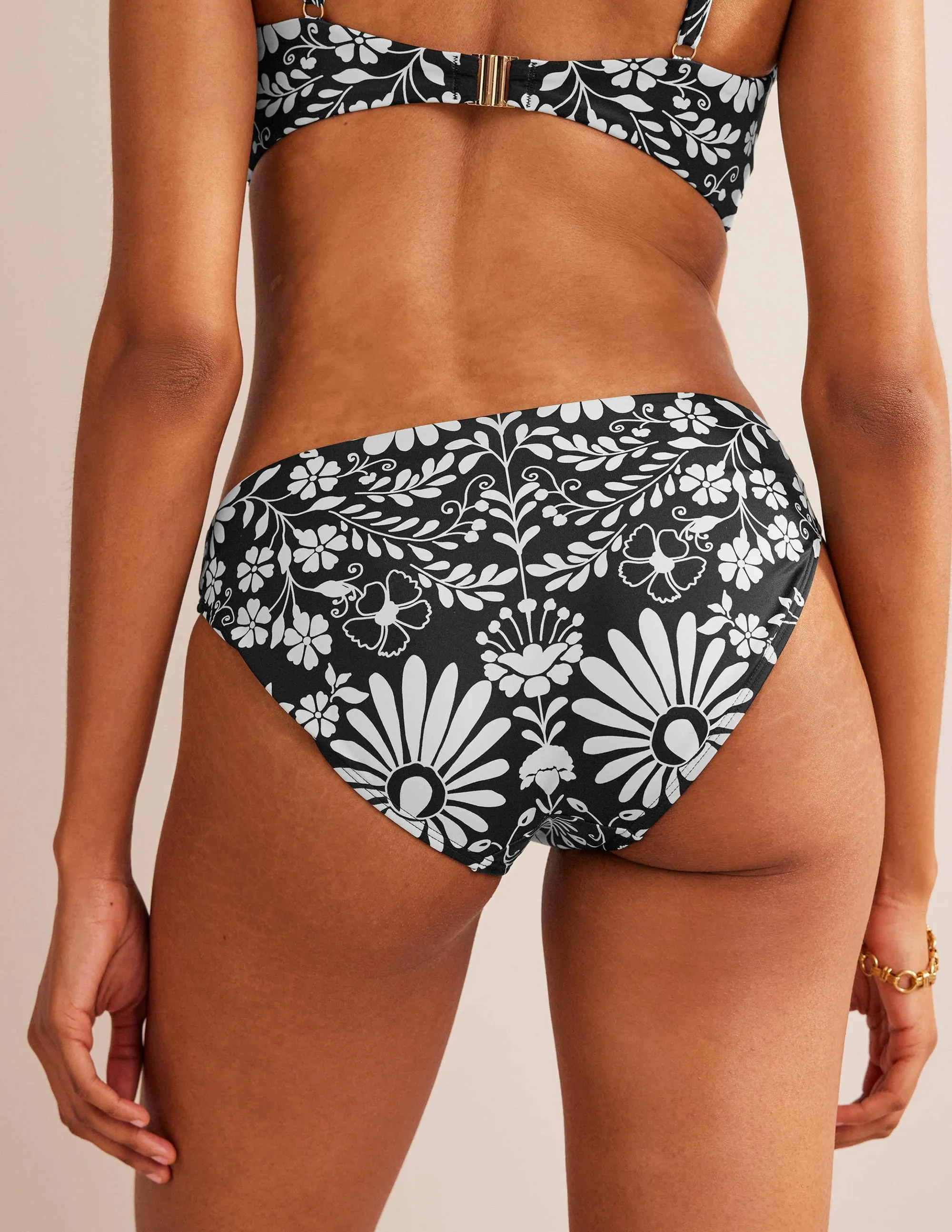 Classic Bikini Bottoms-Nero, Gardenia Sprig