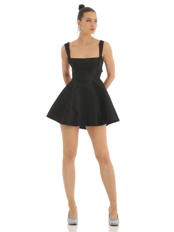 Elegant Bow-Detail Square Neck Swing Dress - Flattering and Versatile Fashion Piece