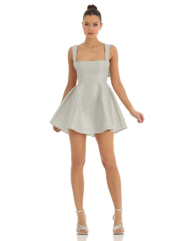 Elegant Bow-Detail Square Neck Swing Dress - Flattering and Versatile Fashion Piece