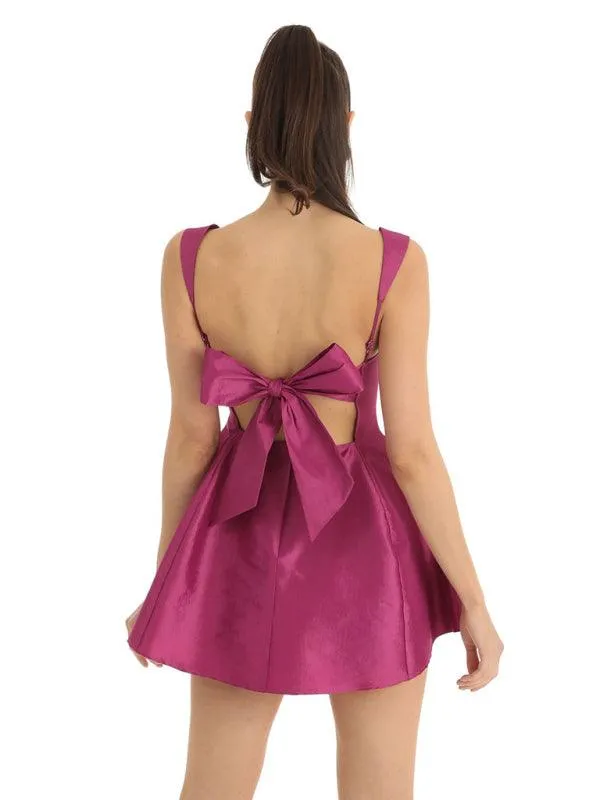Elegant Bow-Detail Square Neck Swing Dress - Flattering and Versatile Fashion Piece