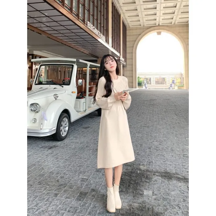 Long-Sleeve Crewneck Plain Knit A-Line Dress
