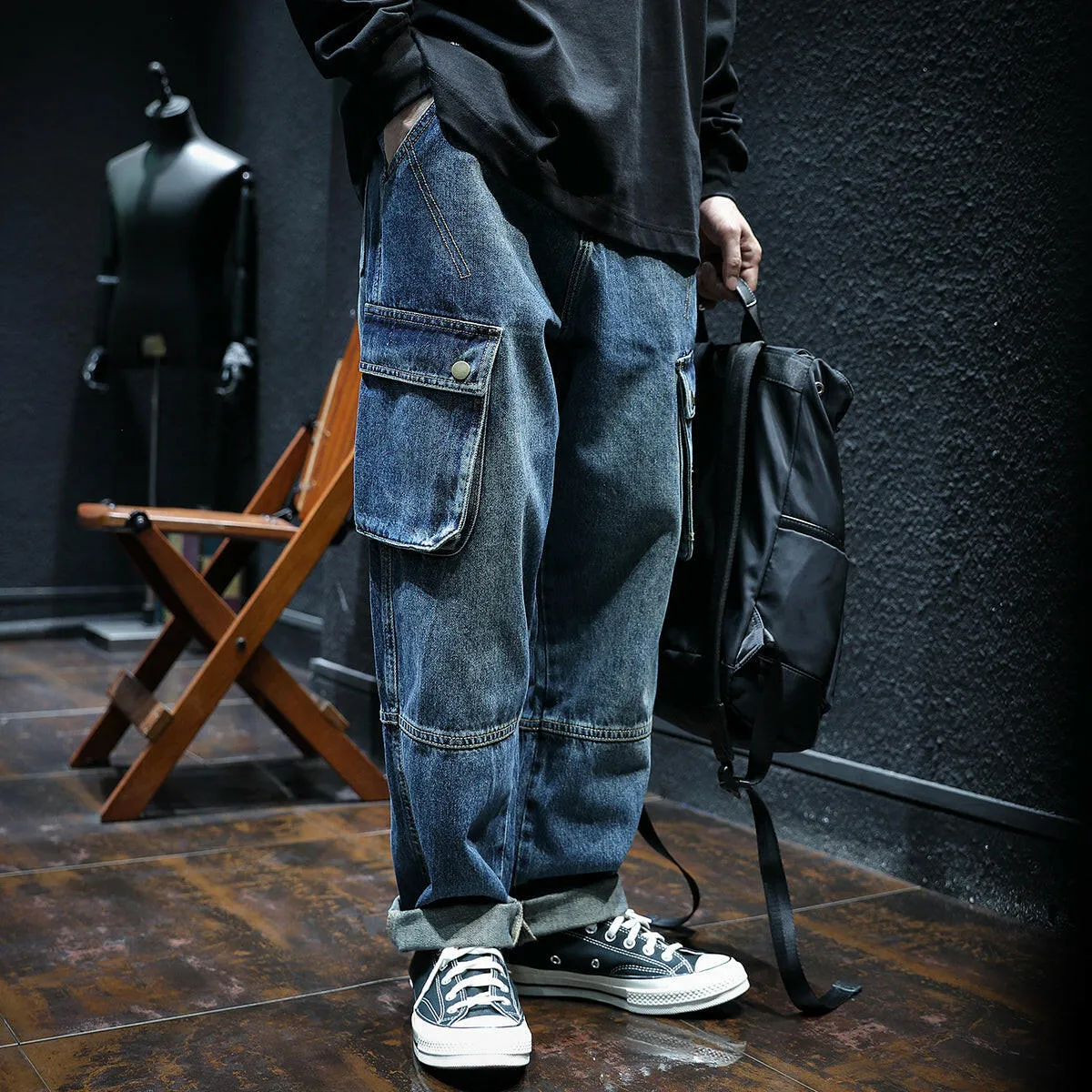 Multi Pocket Loose Straight Jeans P0038