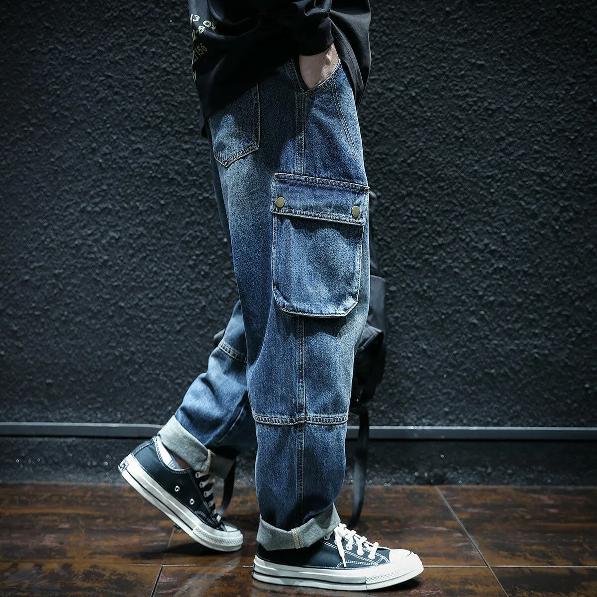 Multi Pocket Loose Straight Jeans P0038